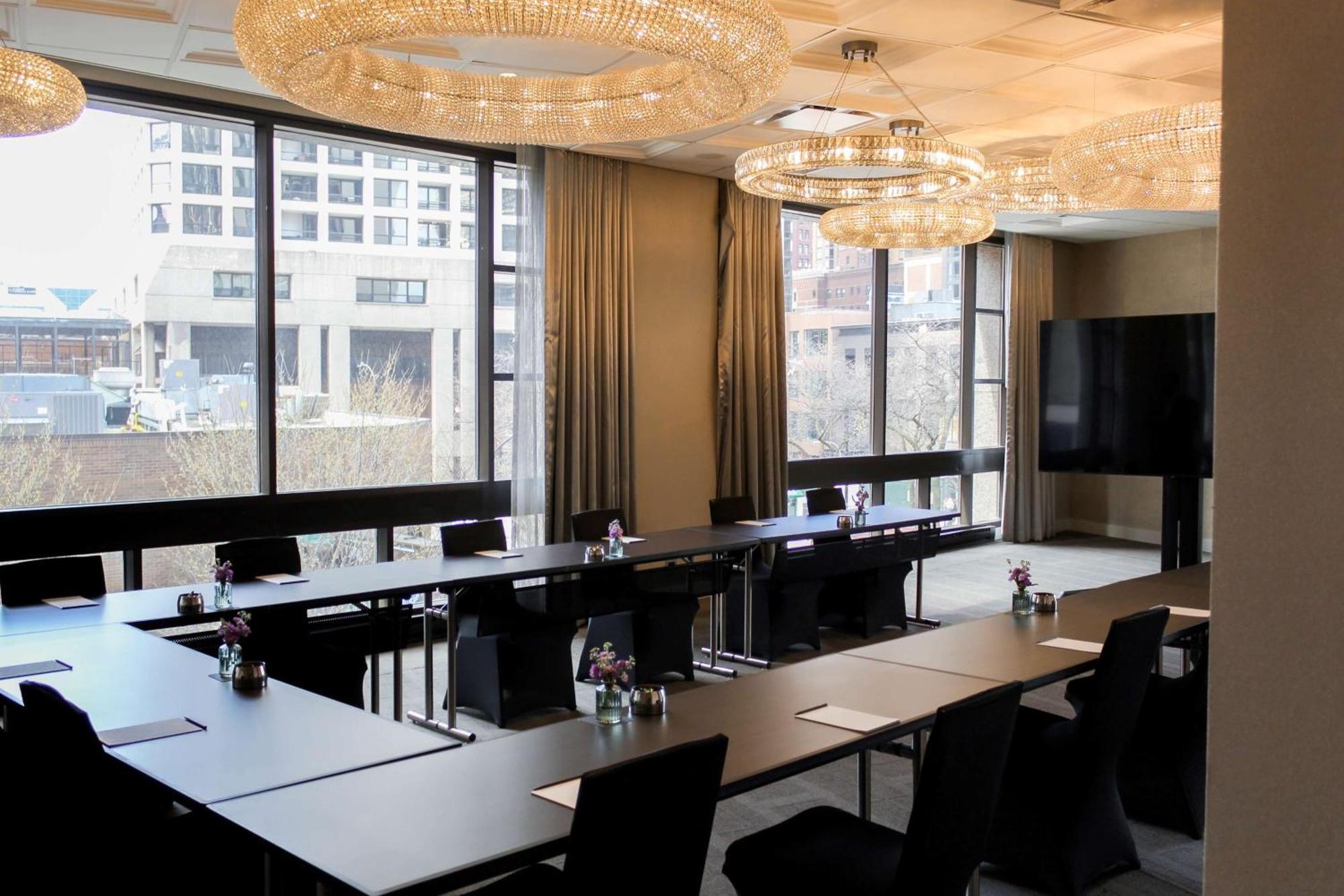 Отель Thompson Chicago, By Hyatt Экстерьер фото