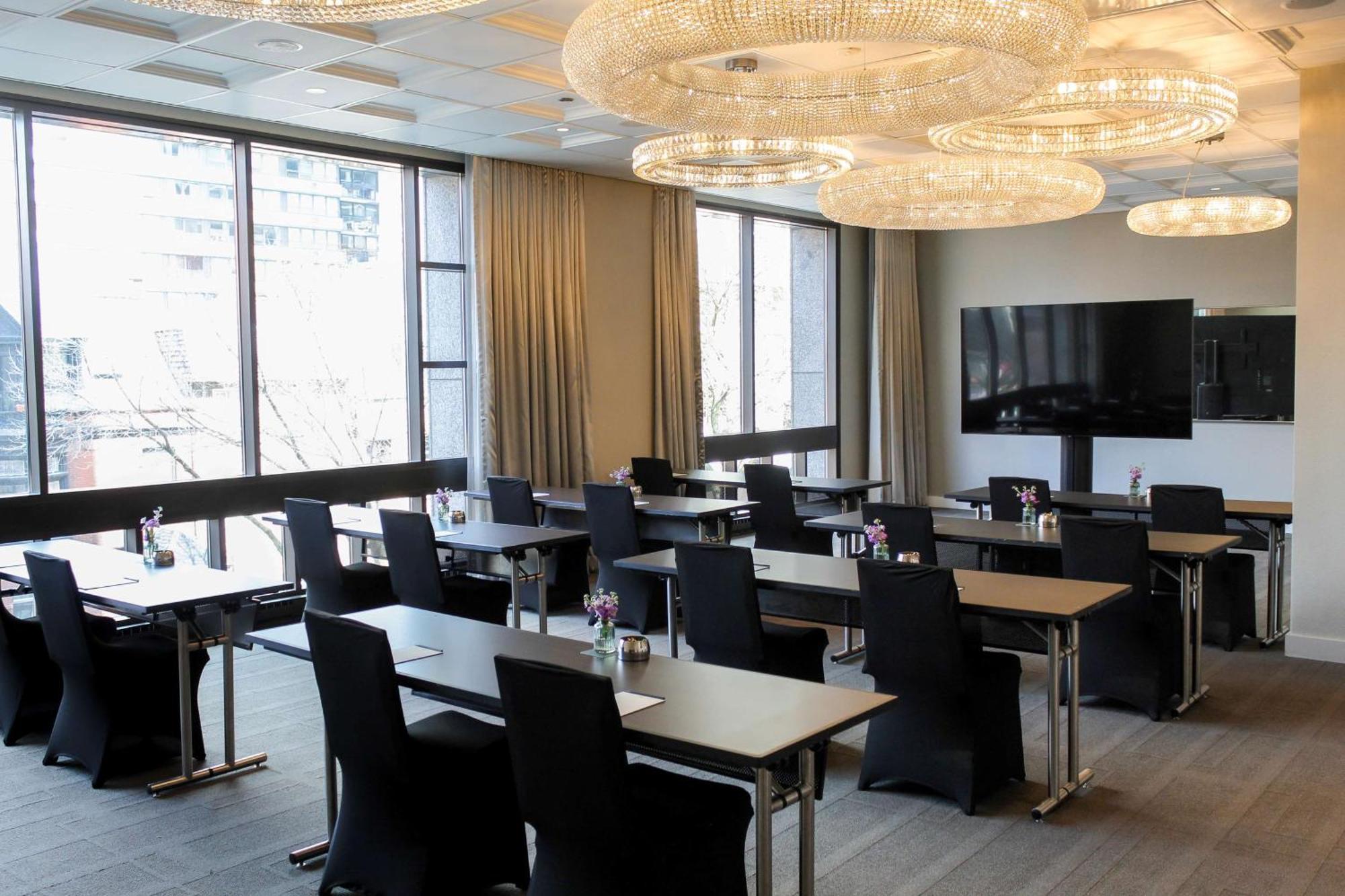 Отель Thompson Chicago, By Hyatt Экстерьер фото